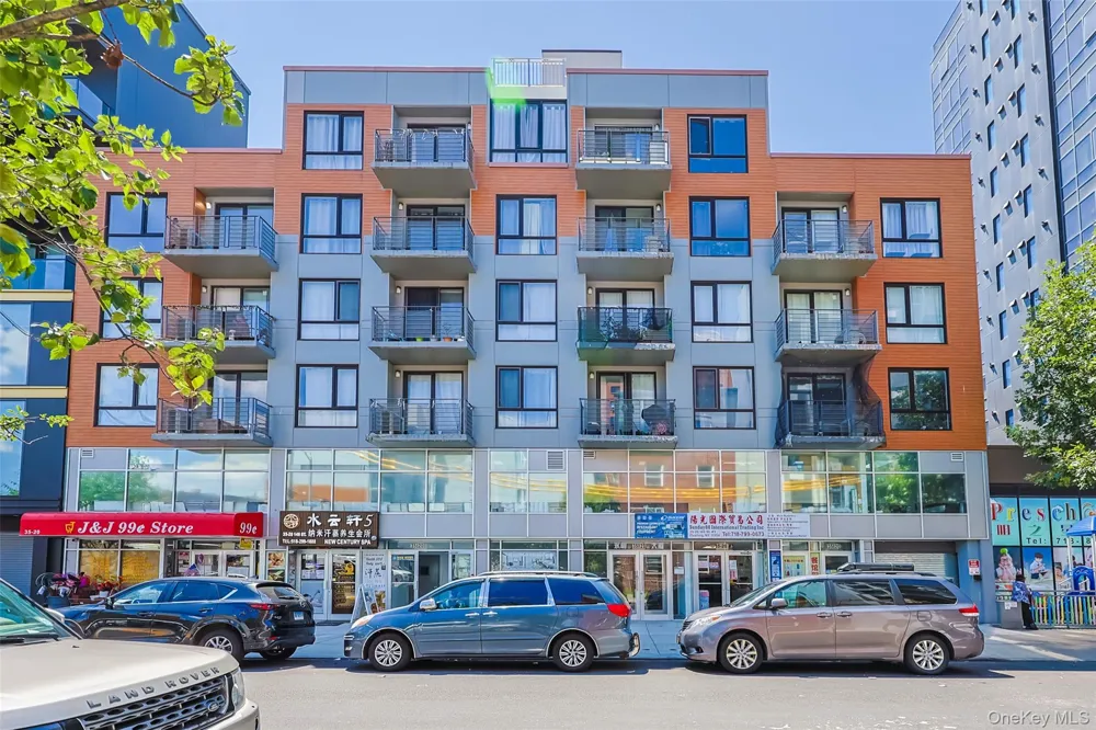 35-20 146th Street #3D Flushing, NY 11354