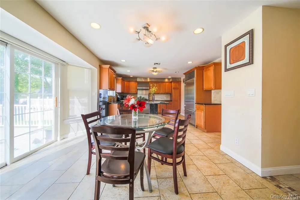 66 Maple Street #A Roslyn Heights, NY 11577