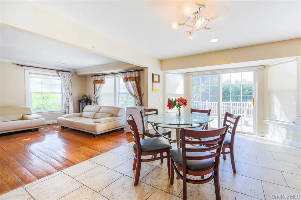 66 Maple Street #A Roslyn Heights, NY 11577