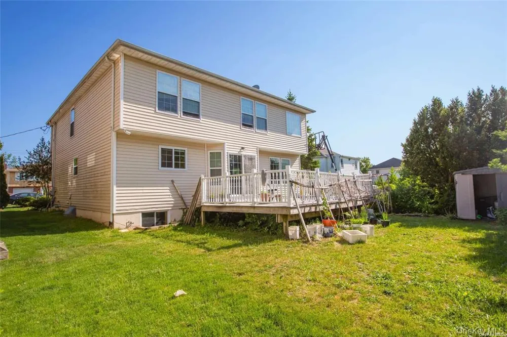 66 Maple Street #A Roslyn Heights, NY 11577