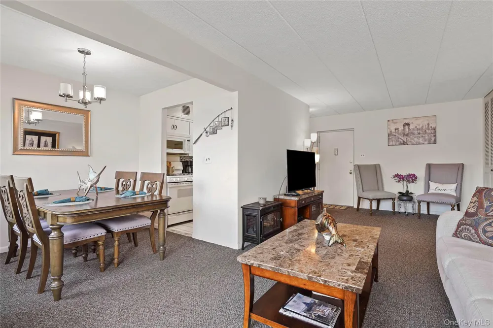 71-49 Metropolitan Avenue #2-F Middle Village, NY 11379