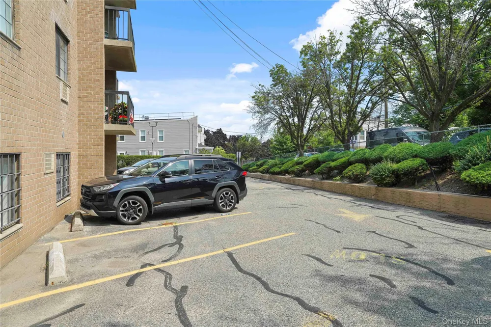 71-49 Metropolitan Avenue #2-F Middle Village, NY 11379