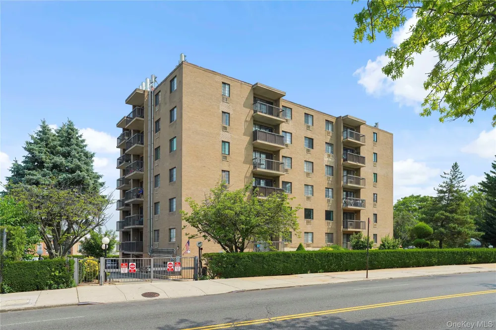 71-49 Metropolitan Avenue #2-F Middle Village, NY 11379