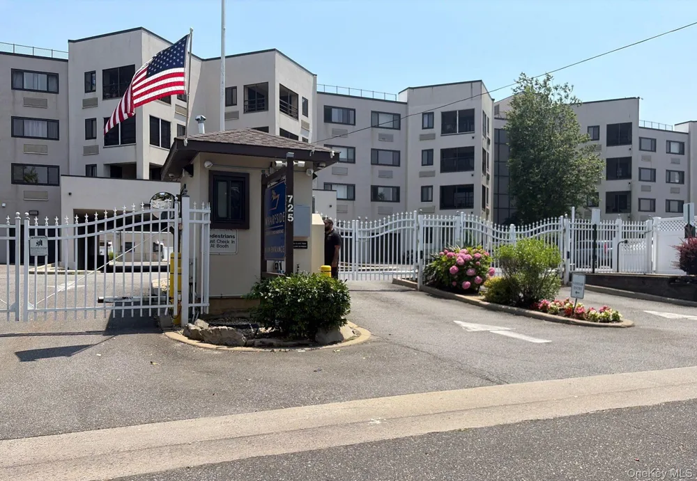 725 Miller Avenue #238 Freeport, NY 11520