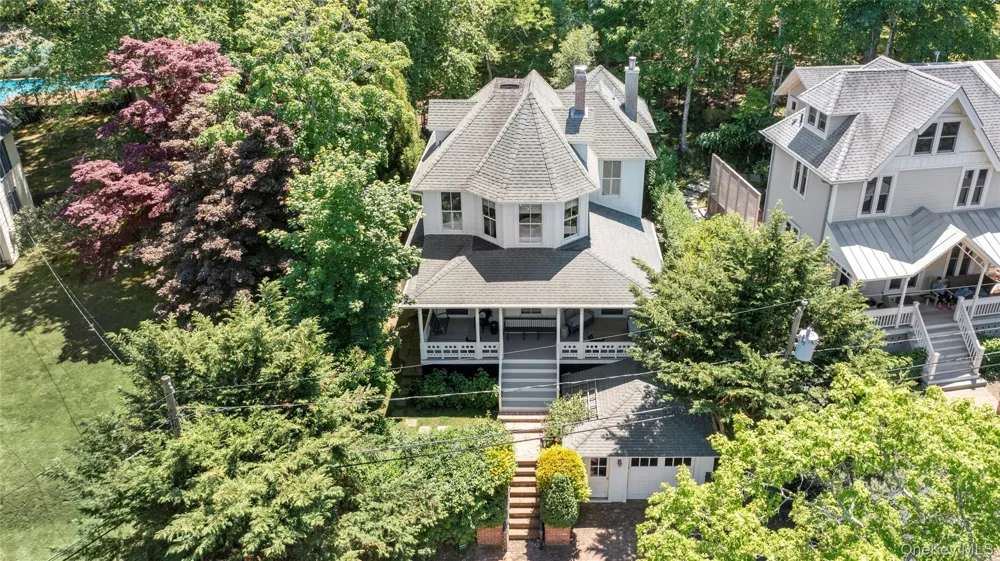 11 Prospect Avenue Shelter Island Heights, NY 11965