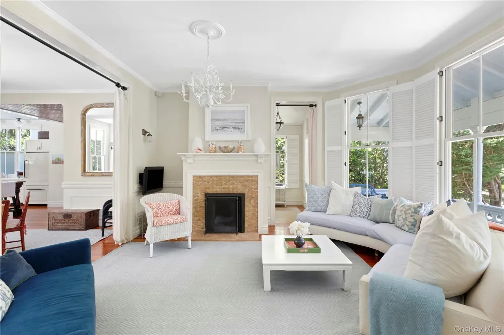 11 Prospect Avenue Shelter Island Heights, NY 11965