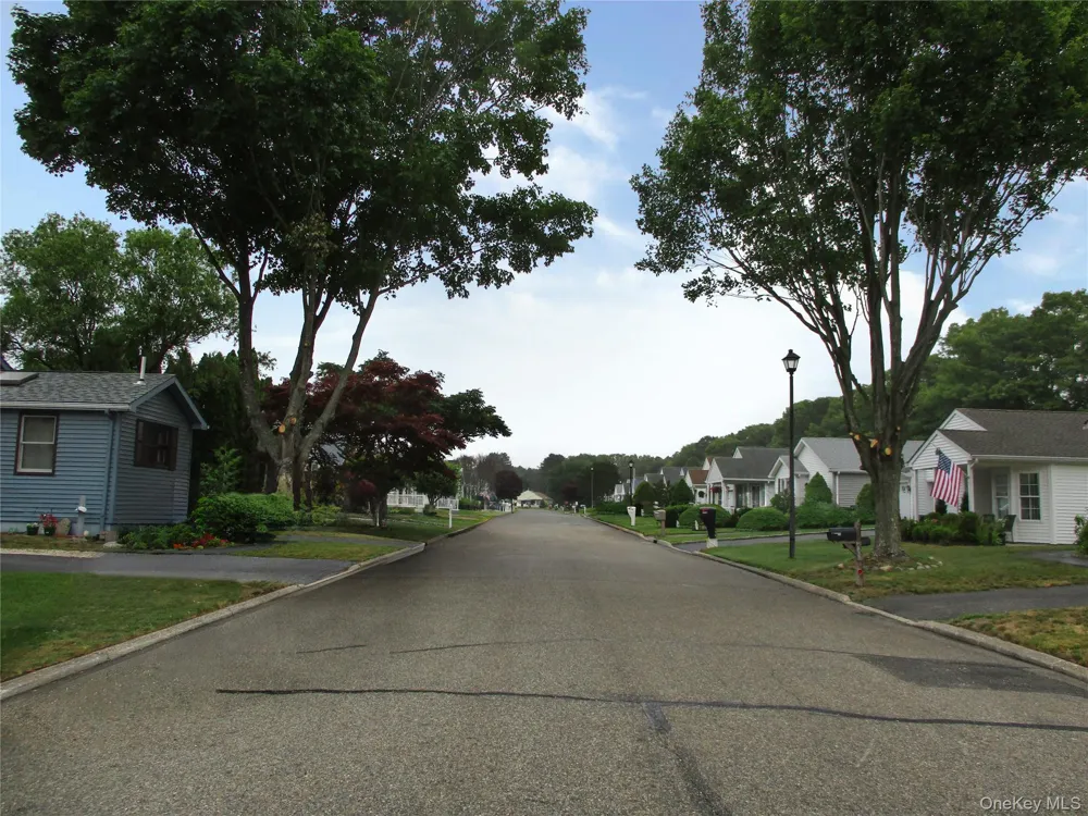 5131 Village Circle E Manorville, NY 11949