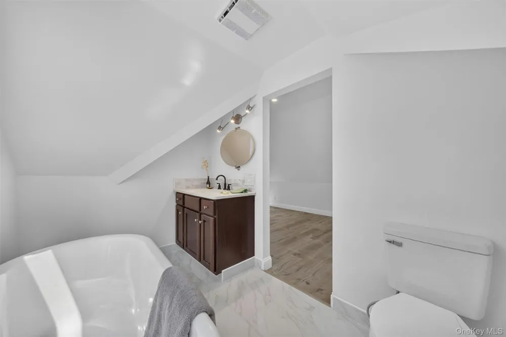 262 Linden Avenue Red Hook, NY 12571