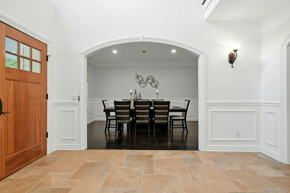 12 Glenridge Lane Kings Park, NY 11754