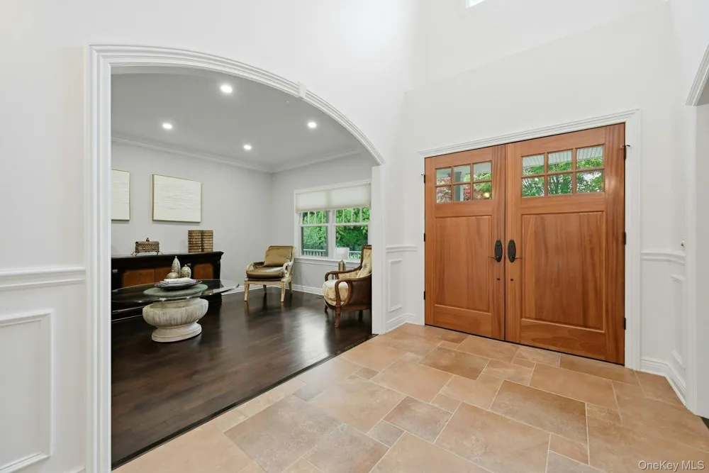 12 Glenridge Lane Kings Park, NY 11754