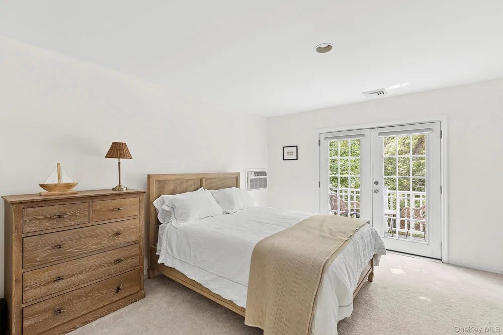 9 Rosebud Lane East Quogue, NY 11942