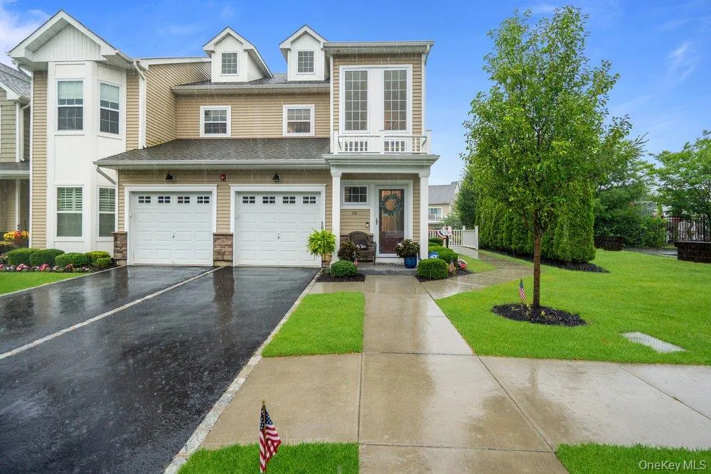 174 Halley Drive Blue Point, NY 11772