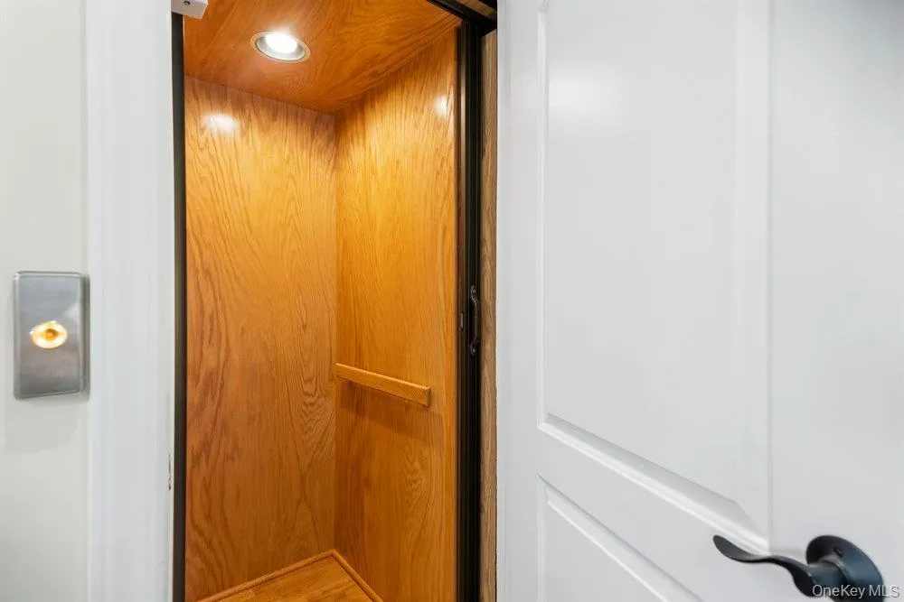 174 Halley Drive Blue Point, NY 11772