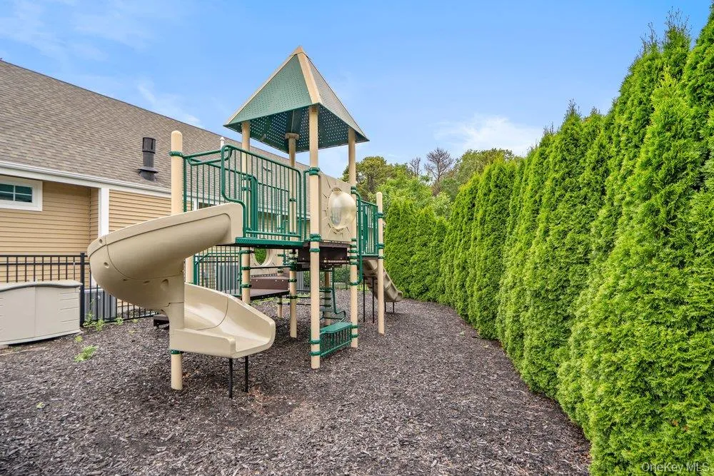 174 Halley Drive Blue Point, NY 11772