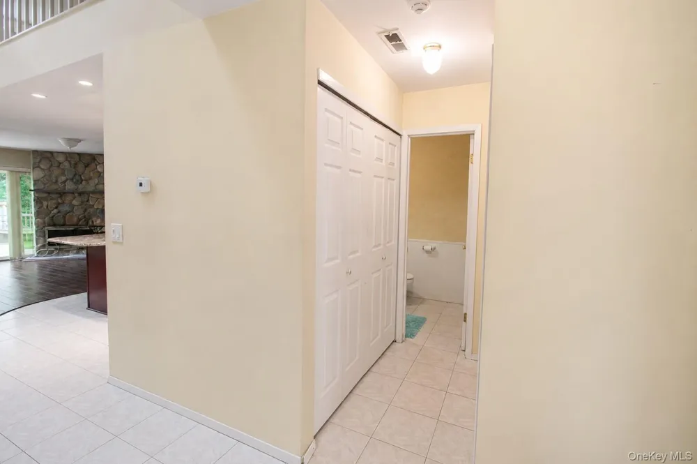 3 Pidgeon Court Manorville, NY 11949