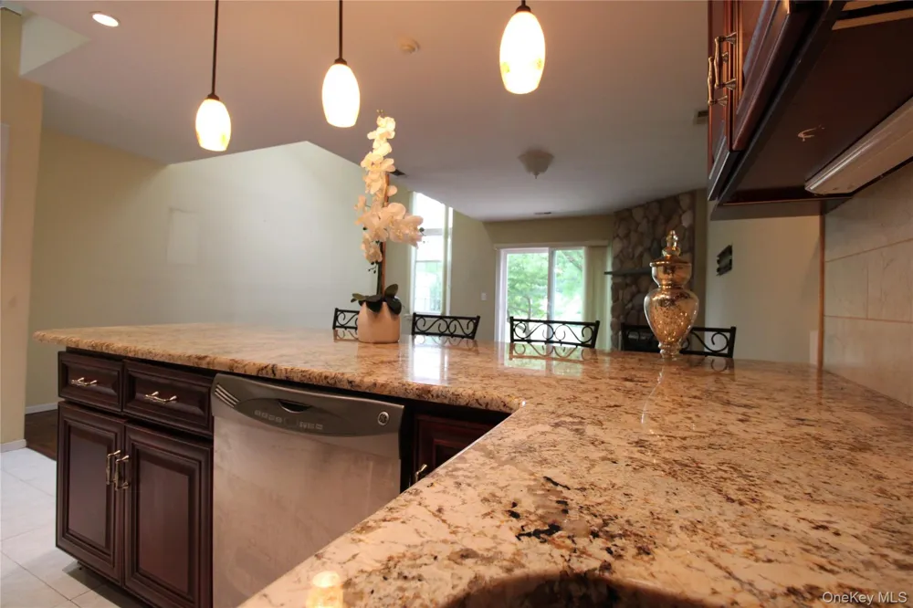 3 Pidgeon Court Manorville, NY 11949