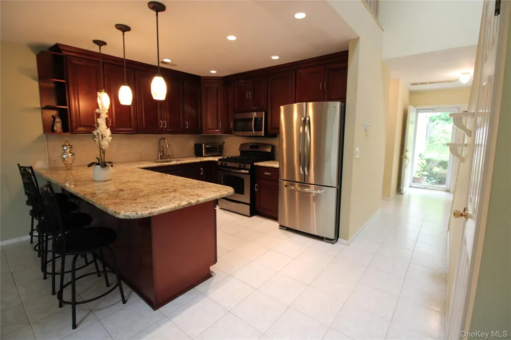 3 Pidgeon Court Manorville, NY 11949