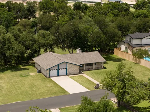 1208 Brushy Bend Drive