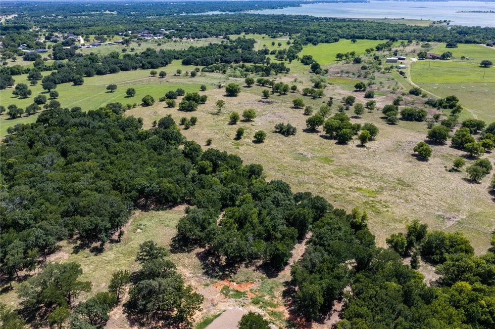 Lakewood Drive Whitney, TX 76692
