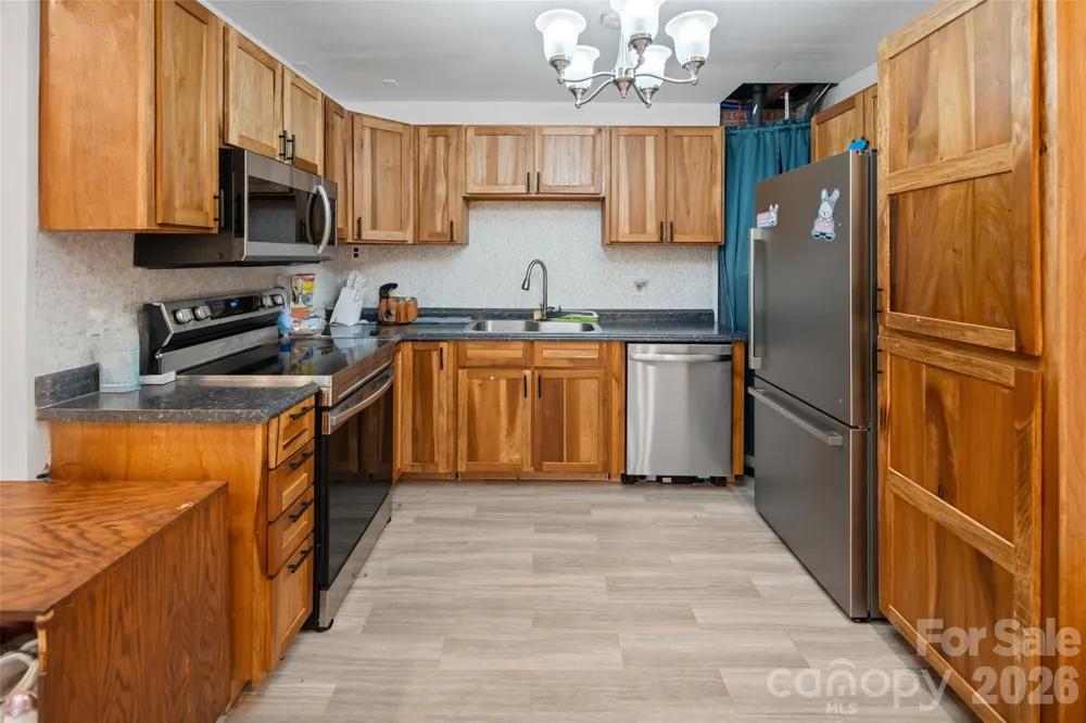 2114 Margaret Drive Mount Airy, NC 27030