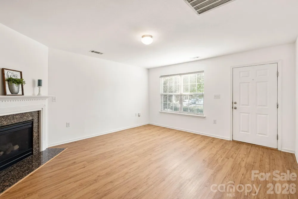 1429 River Run Road Lowell, NC 28098