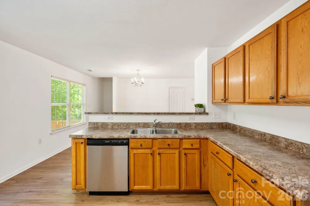 1429 River Run Road Lowell, NC 28098