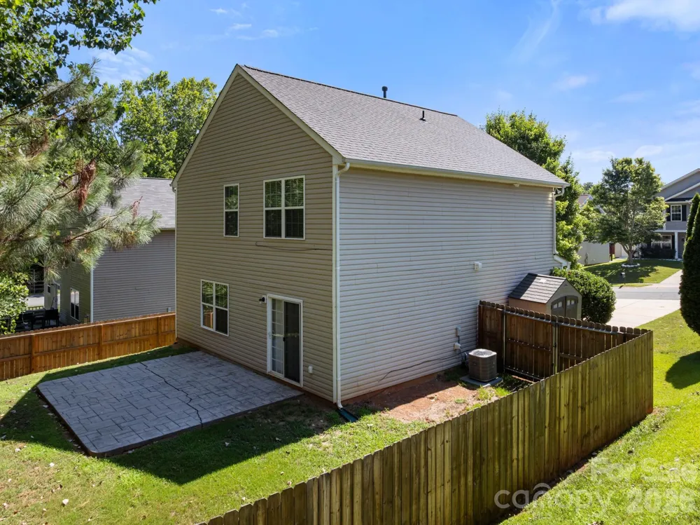 1429 River Run Road Lowell, NC 28098
