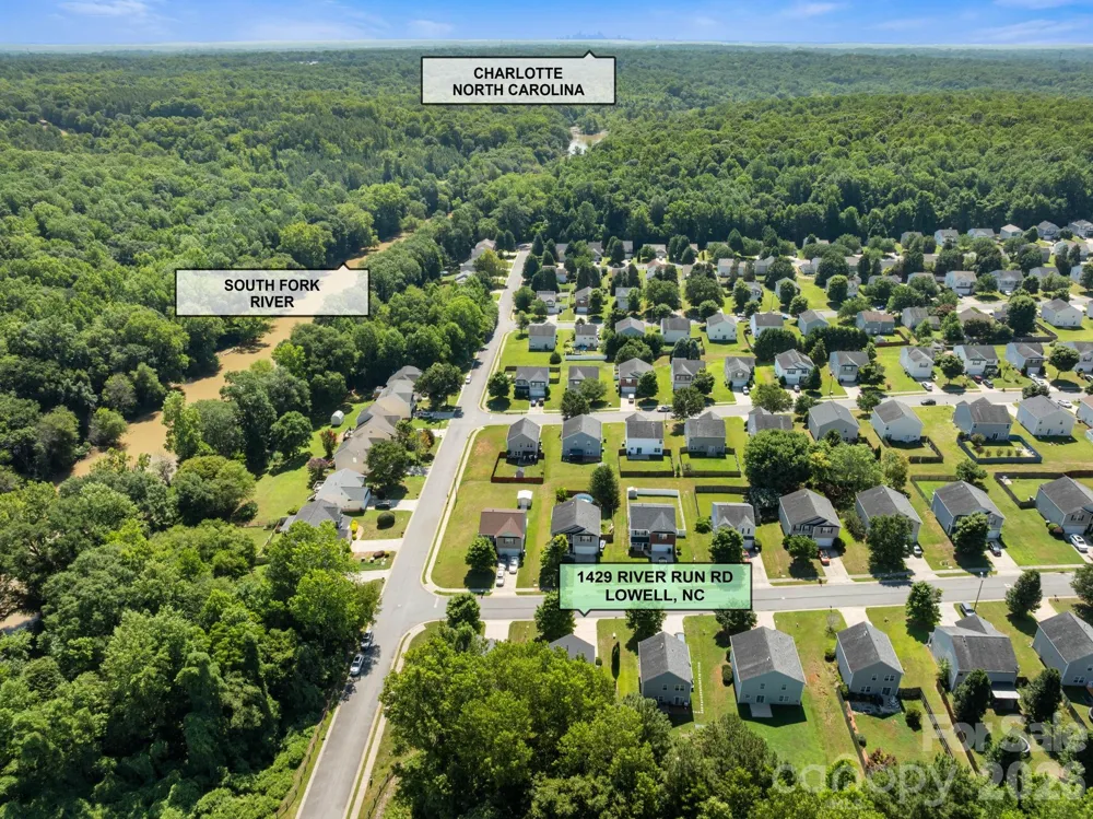 1429 River Run Road Lowell, NC 28098