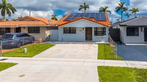 8871 NW 114th St