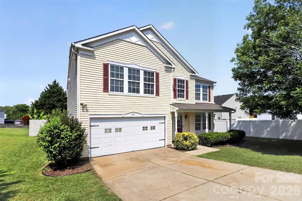 209 Farm Springs Drive Mount Holly, NC 28120