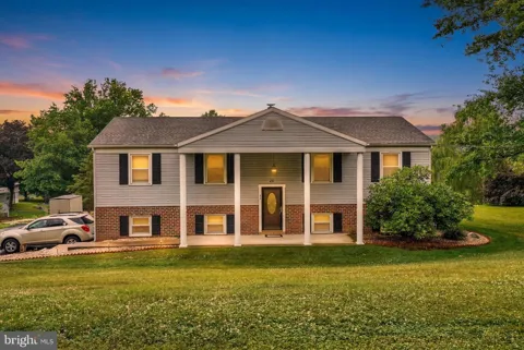 20 OAK DRIVE