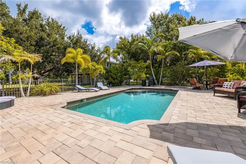 8787 Kodiak Lane St. James City, FL 33956
