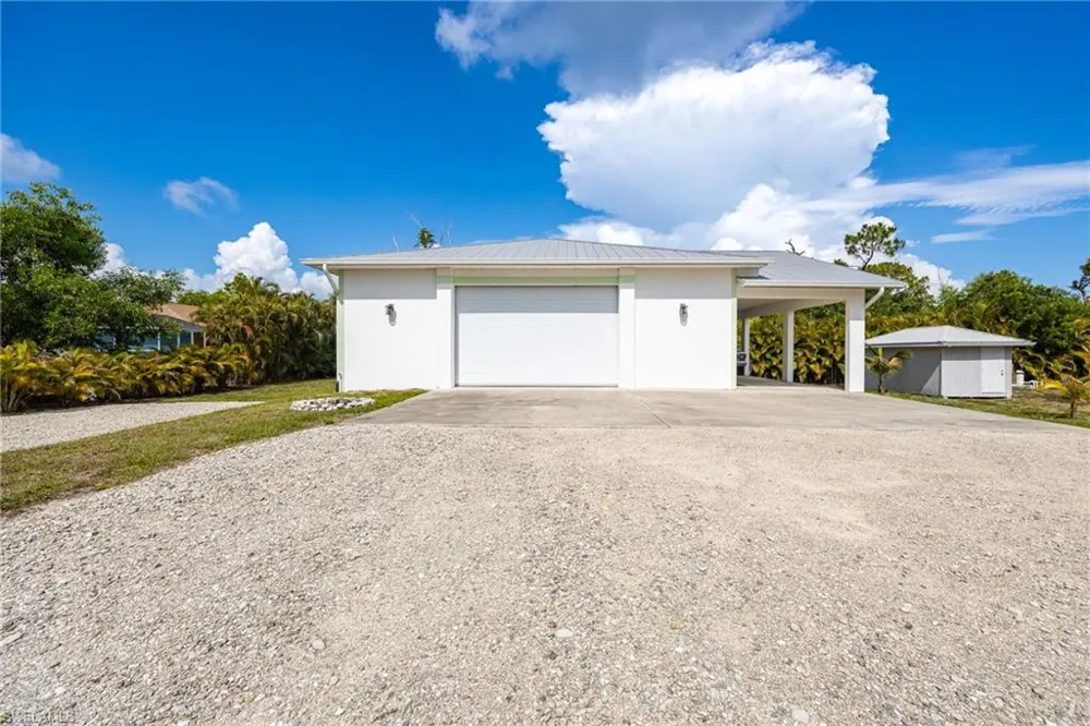 8787 Kodiak Lane St. James City, FL 33956