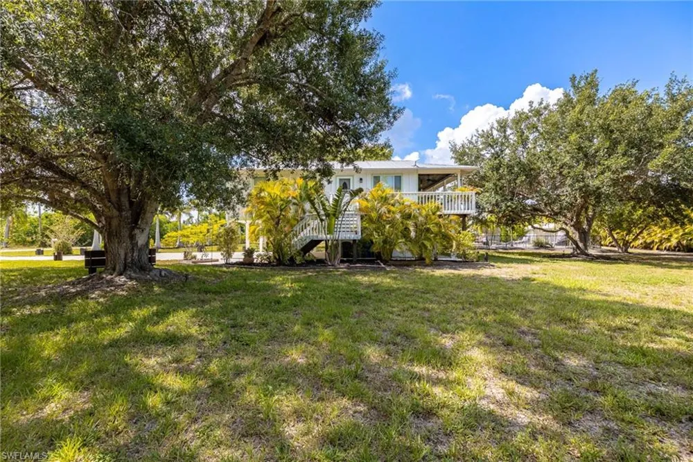 8787 Kodiak Lane St. James City, FL 33956
