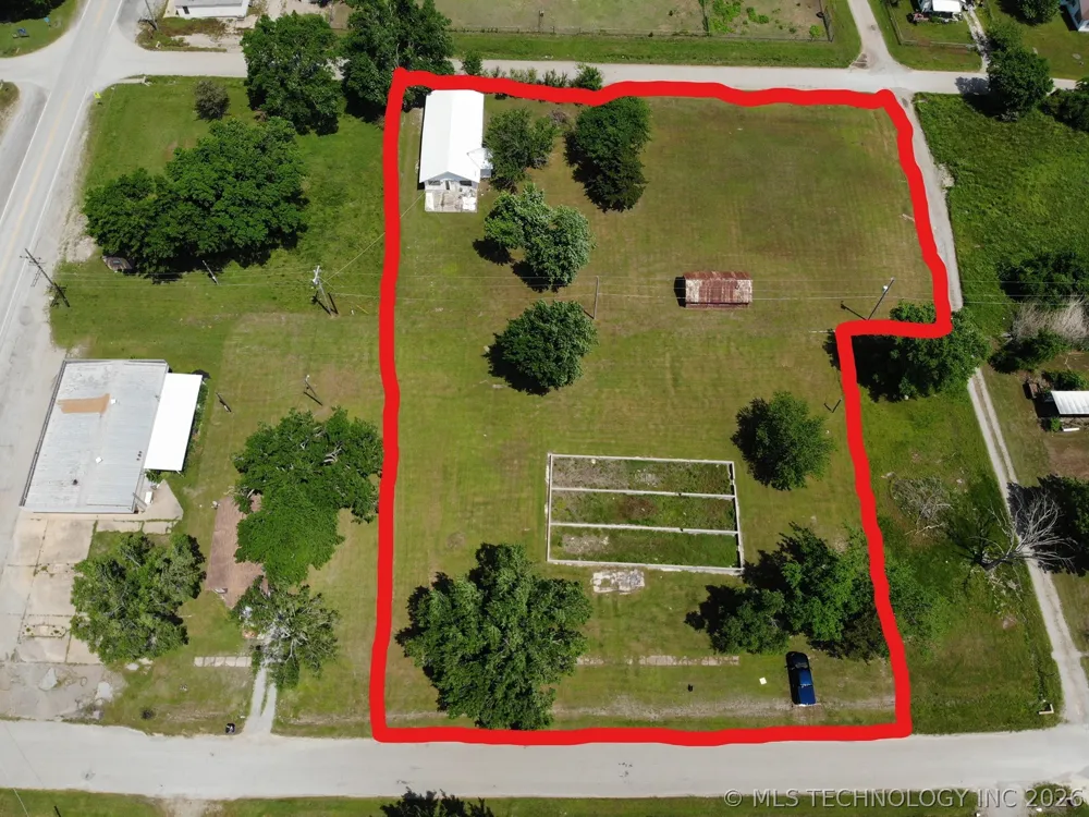 116 E 4th Street Wynona, OK 74084