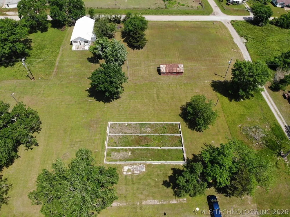 116 E 4th Street Wynona, OK 74084