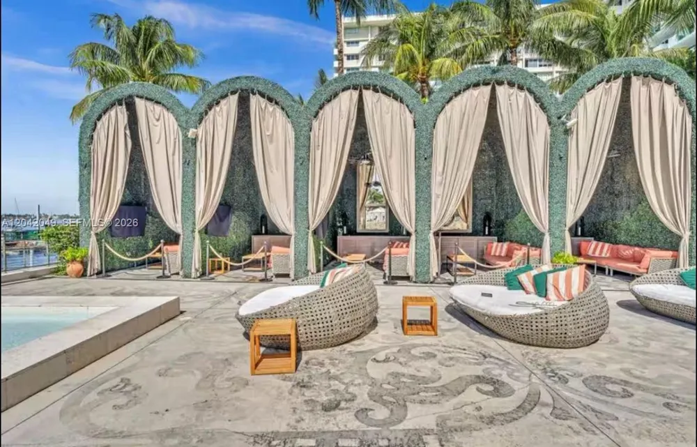 1100 West Ave #1007 Miami Beach, FL 33139