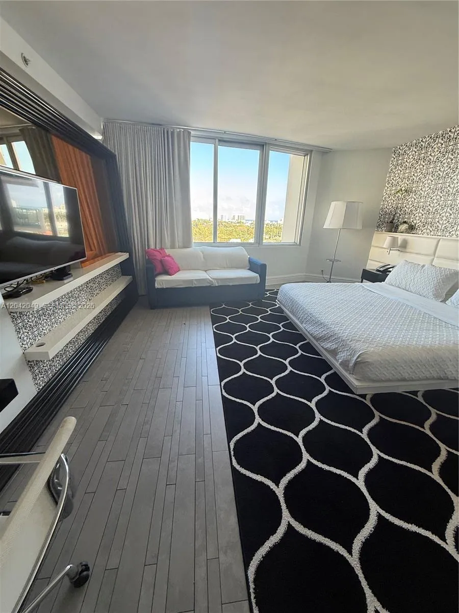 1100 West Ave #1007 Miami Beach, FL 33139
