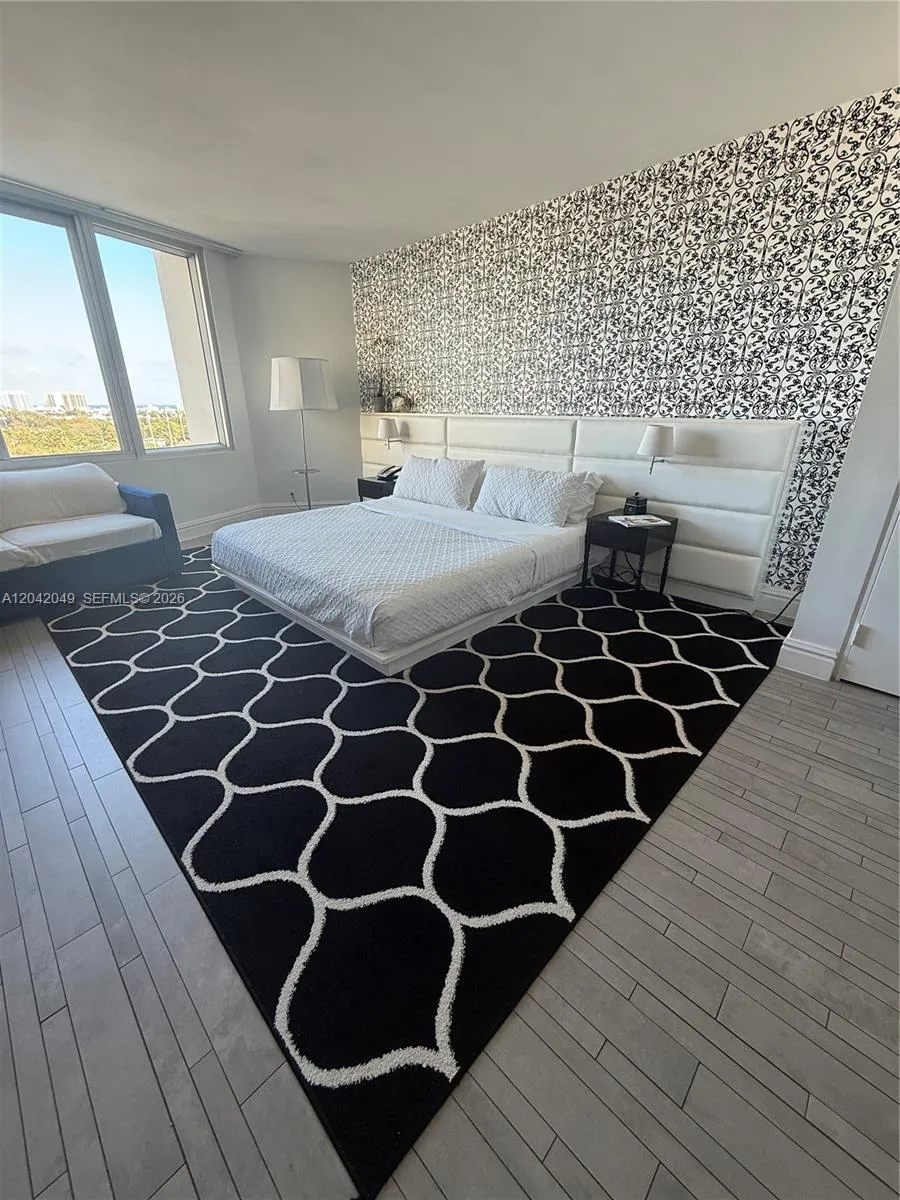 1100 West Ave #1007 Miami Beach, FL 33139