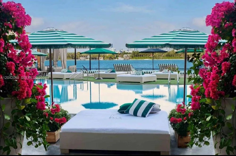 1100 West Ave #1007 Miami Beach, FL 33139