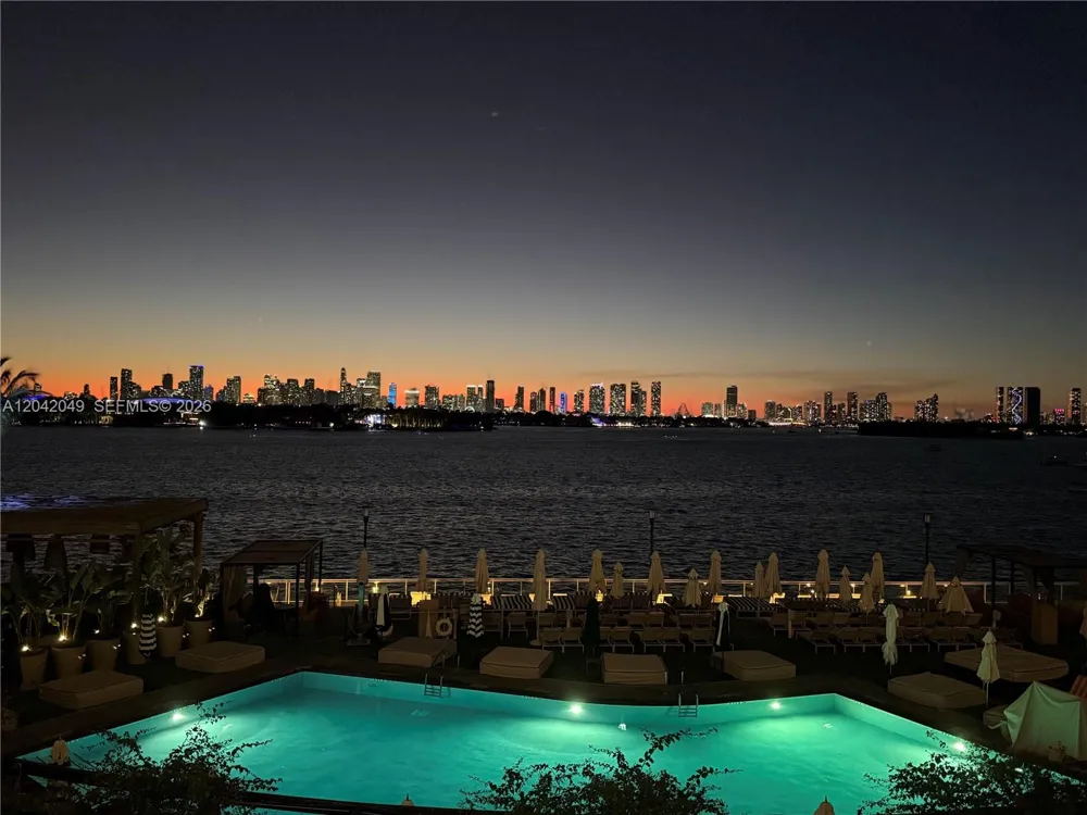 1100 West Ave #1007 Miami Beach, FL 33139