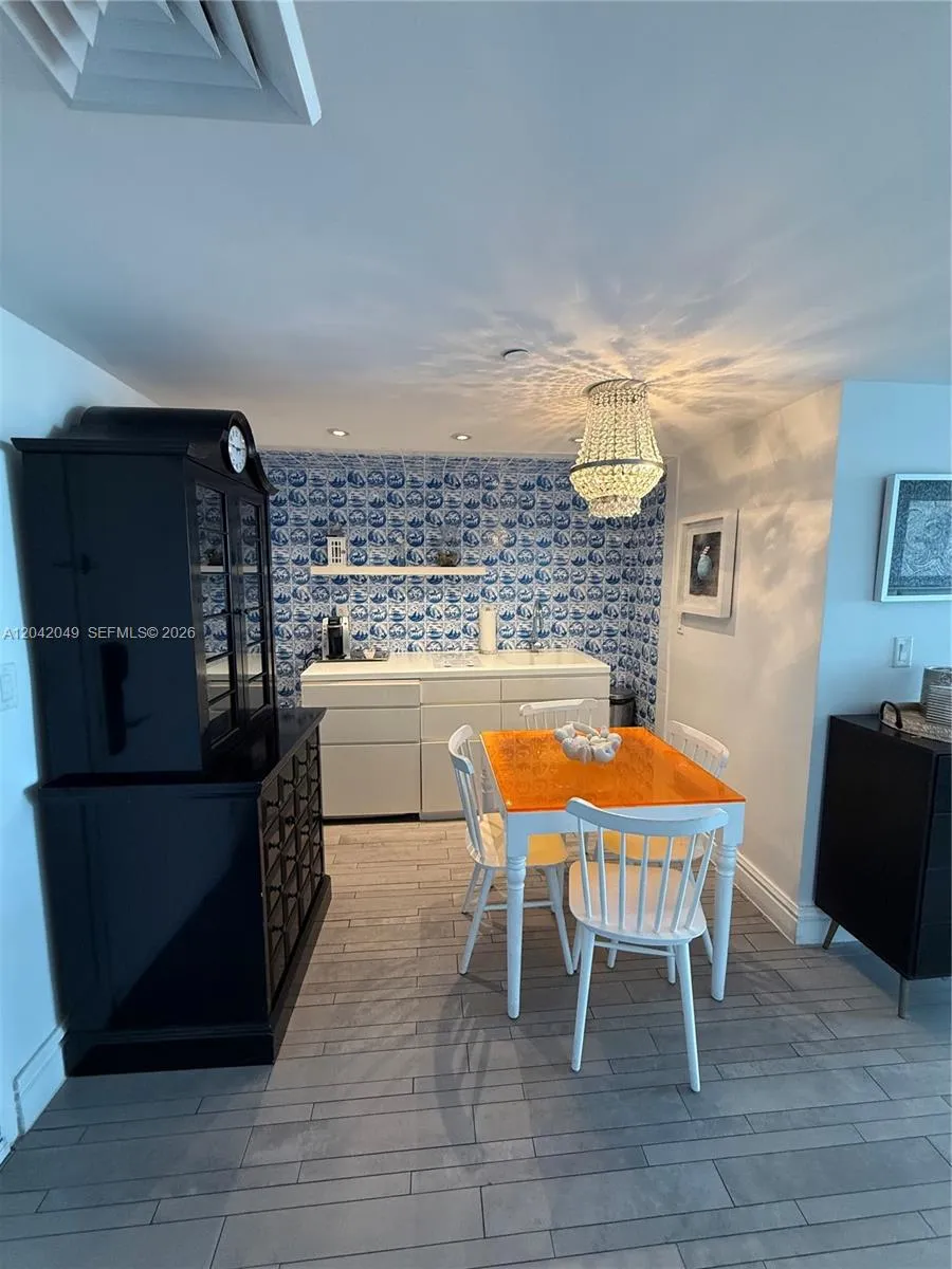 1100 West Ave #1007 Miami Beach, FL 33139
