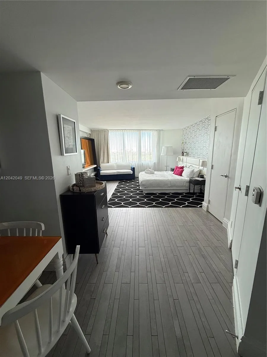 1100 West Ave #1007 Miami Beach, FL 33139