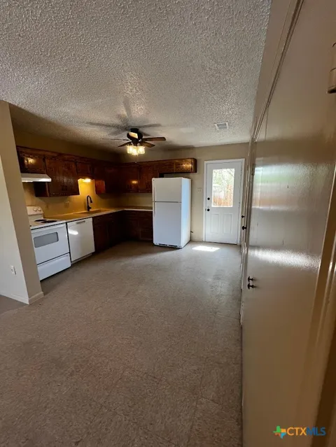 202 Walnut #104