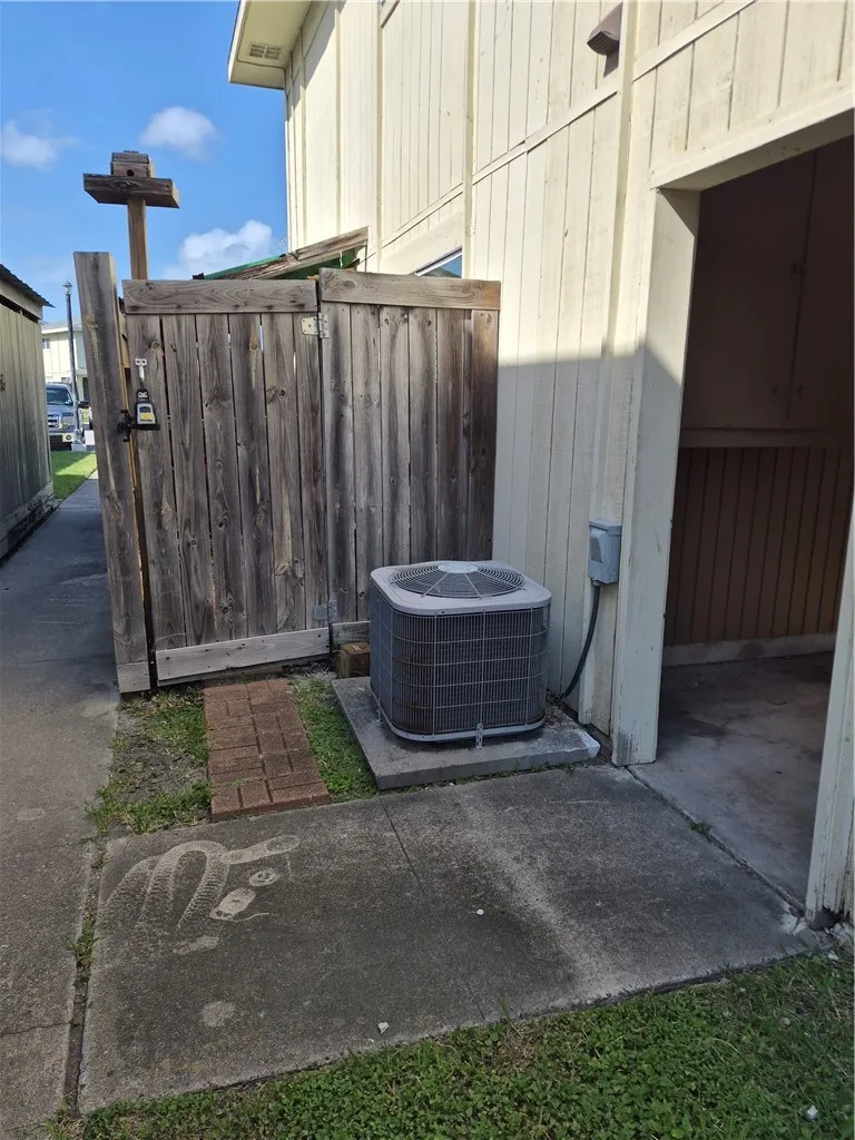 6235 Hidden Cove Corpus Christi, TX 78412