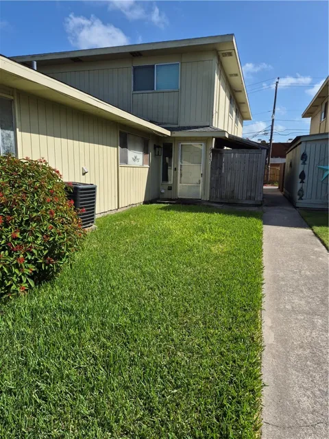 6235 Hidden Cove