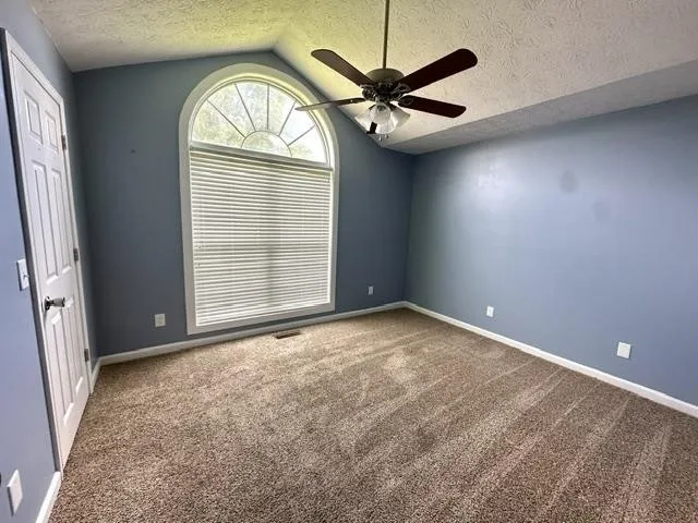 50 BOBBIE ANN DR Savannah, TN 38372