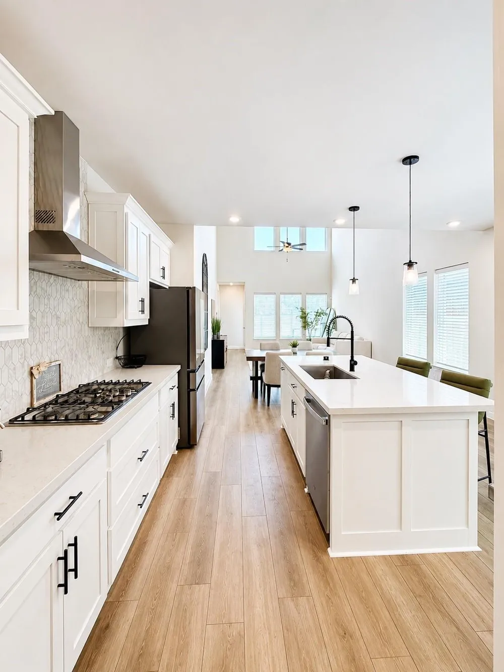 1006 Saffron Drive Argyle, TX 76226