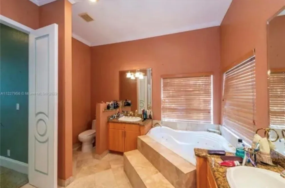 423 NE 3rd Street Pompano Beach, FL 33060