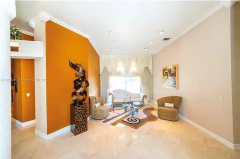 423 NE 3rd Street Pompano Beach, FL 33060